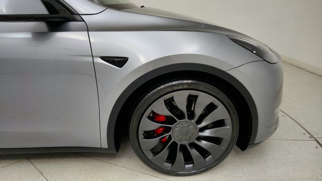 Used 2024 Tesla Model Y Performance AWD/4WD image 21