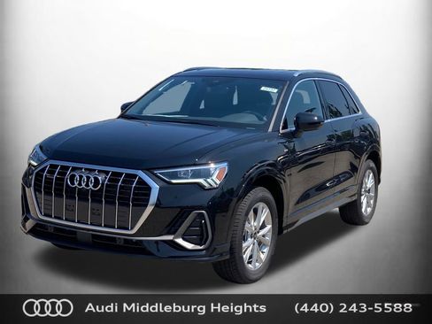 Used 2025 Audi Q3 2.0T Premium w/ Convenience Package image 2