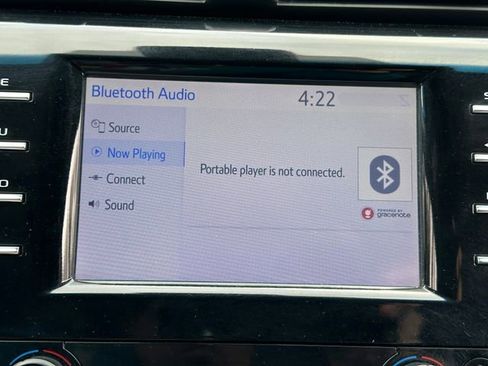 Used 2018 Toyota Camry XSE image 28