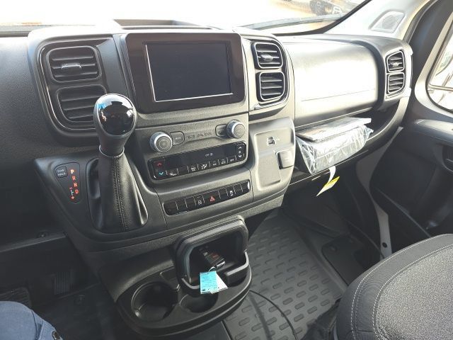 Used 2025 RAM ProMaster 2500 FWD image 18