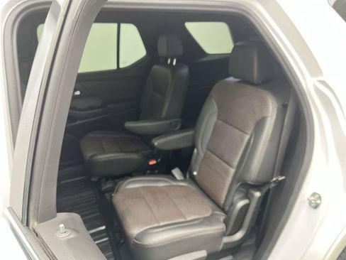 Certified 2023 Chevrolet Traverse High Country AWD/4WD image 13