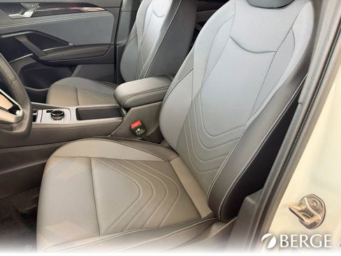 New 2026 Volkswagen Tiguan SE R-Line image 23