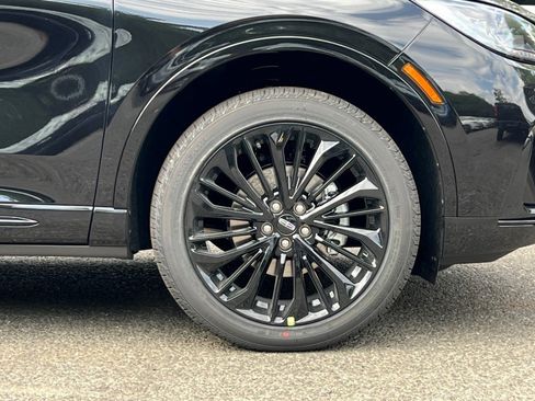 New 2026 Lincoln Corsair Premiere image 6