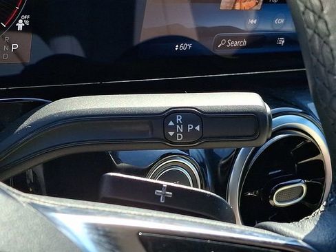 Used 2025 Mercedes-Benz GLA 250 4MATIC image 16