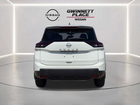 New 2025 Nissan Rogue S image 4