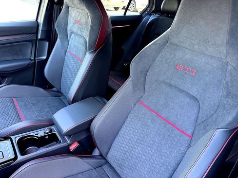New 2026 Volkswagen GTI SE FWD image 11