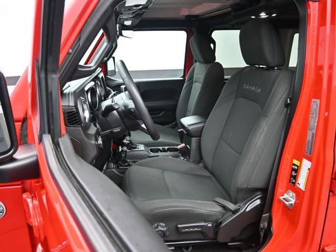 Used 2023 Jeep Wrangler Sahara image 25
