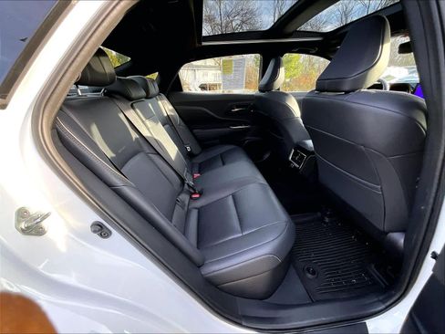 Used 2025 Toyota Crown Platinum image 16