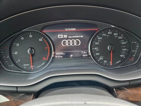 Used 2019 Audi Q5 Premium image 11