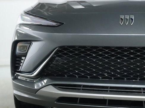 Used 2025 Buick Envista Avenir image 6