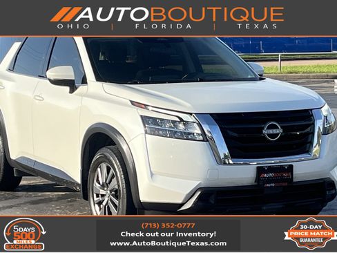 Used 2022 Nissan Pathfinder SV FWD image 1
