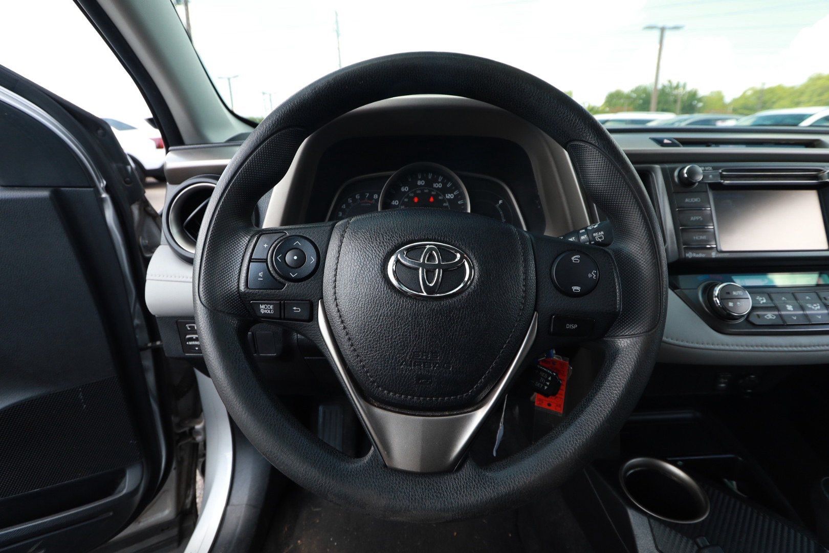 Used 2014 Toyota RAV4 XLE FWD image 9