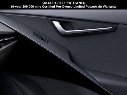 Certified 2025 Kia Niro EX FWD image 25