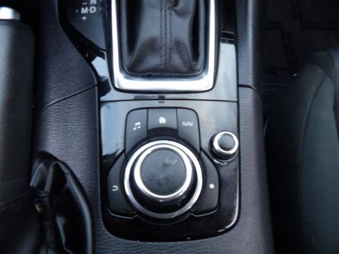 Used 2015 MAZDA MAZDA3 i Sport FWD image 18
