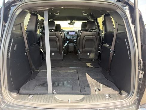 Used 2025 Chrysler Pacifica Select FWD image 44