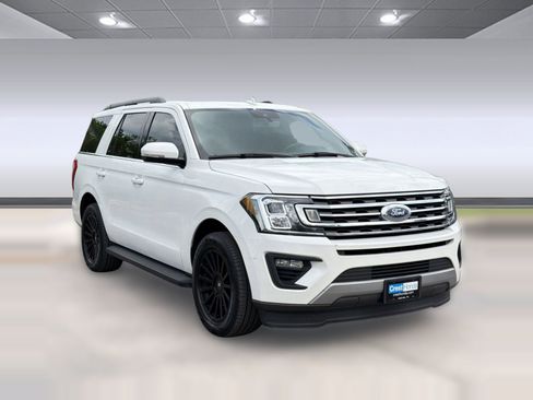 Used 2020 Ford Expedition XLT w/ Equipment Group 201A RWD image 7
