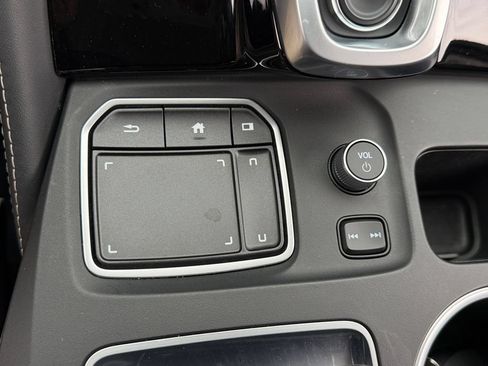 Used 2023 Acura MDX SH-AWD w/ Advance Package image 29