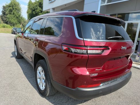 Used 2023 Jeep Grand Cherokee L Limited image 9