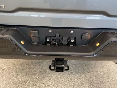 Certified 2026 Chevrolet Silverado 2500 ZR2 AWD/4WD image 10