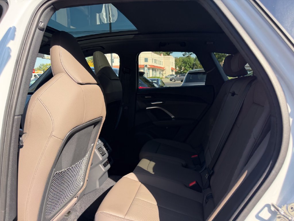 Used 2025 Audi Q5 Premium w/ Premium Plus AWD/4WD image 26