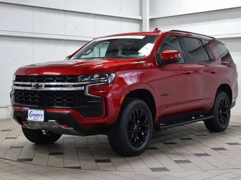 Used 2022 Chevrolet Tahoe Z71 w/ Luxury Package image 3