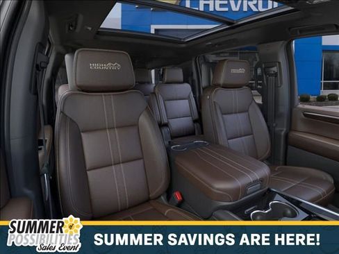 New 2026 Chevrolet Suburban High Country AWD/4WD image 16