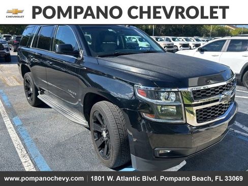 Used 2016 Chevrolet Tahoe LT w/ Luxury Package image 2