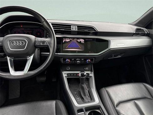 Used 2024 Audi Q3 2.0T Premium image 25