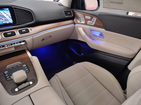 New 2026 Mercedes-Benz GLS 450 4MATIC image 29