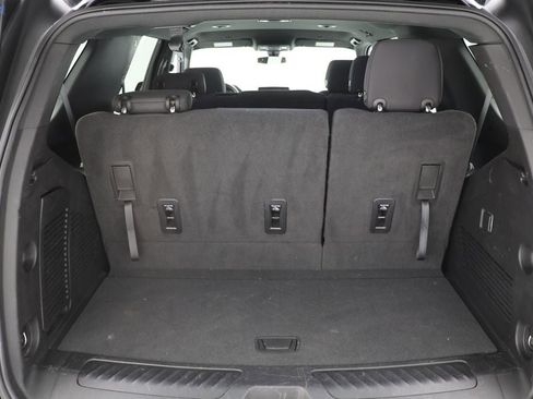 Used 2022 GMC Yukon SLE w/ Gmc Pro Safety Plus Package image 30