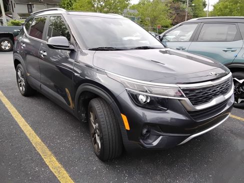 Used 2021 Kia Seltos S AWD/4WD image 13