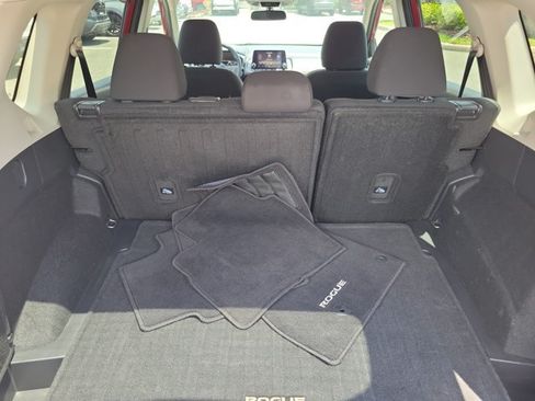 Used 2025 Nissan Rogue S FWD image 8