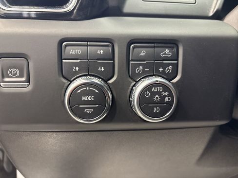 Used 2022 GMC Sierra 1500 Denali AWD/4WD image 15
