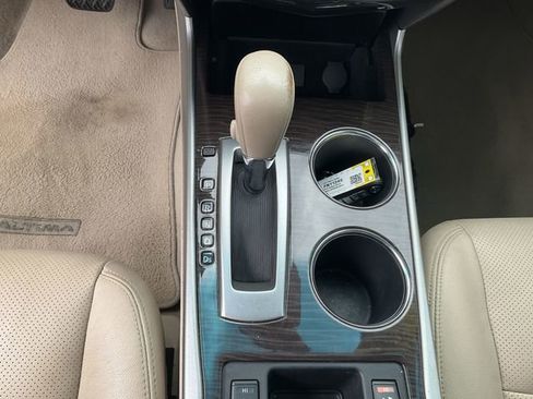 Used 2013 Nissan Altima 2.5 SL w/ Technology Pkg image 23