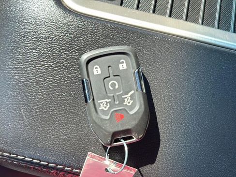 Used 2020 GMC Yukon XL Denali w/ Denali Ultimate Package image 26