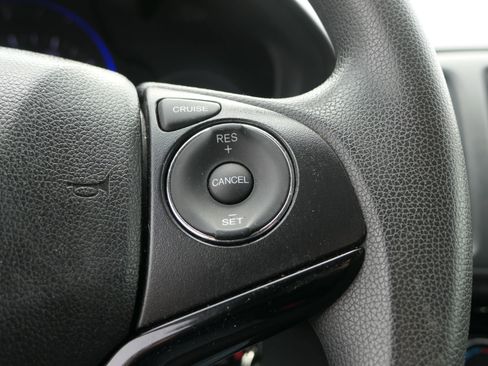Used 2021 Honda HR-V LX image 16