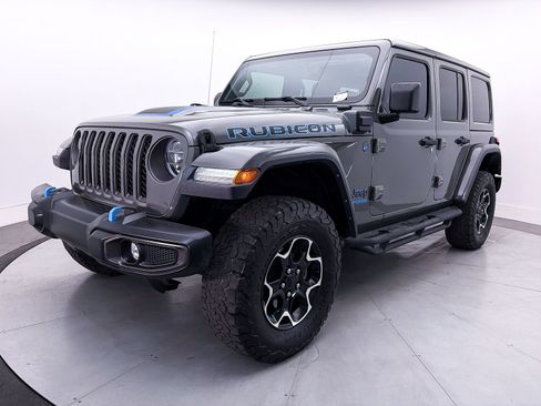 Used 2022 Jeep Wrangler Unlimited Rubicon 4xe w/ Safety Group AWD/4WD image 12