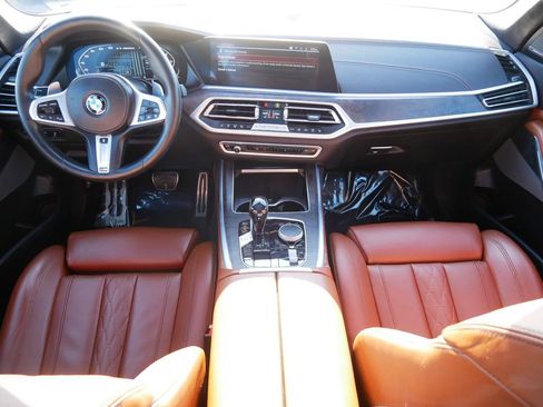 Used 2022 BMW X7 M50i w/ Cold Weather Package AWD/4WD image 14