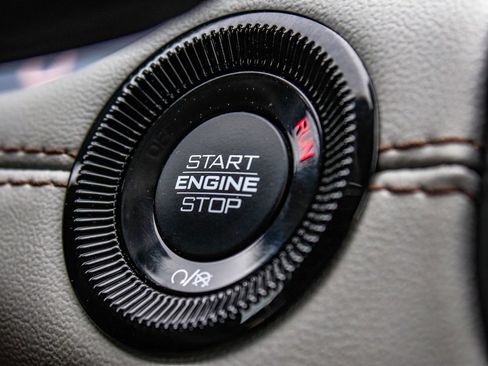 Used 2025 Jeep Compass Limited AWD/4WD image 31