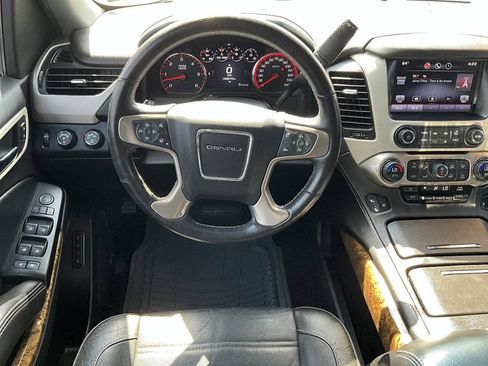 Used 2015 GMC Yukon XL Denali w/ Open Road Package AWD/4WD image 22
