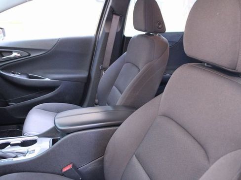 Used 2022 Chevrolet Malibu LT image 17