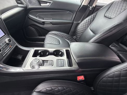 Certified 2024 Ford Edge Titanium AWD/4WD image 28