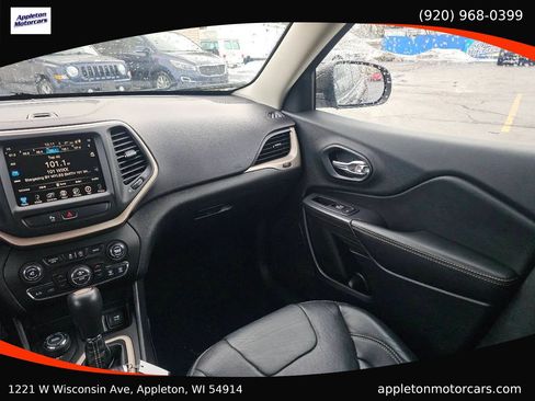 Used 2015 Jeep Cherokee Limited w/ Luxury Group image 18