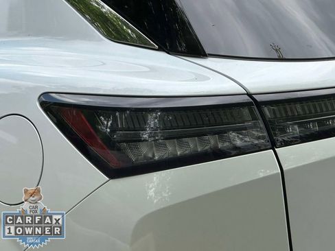Used 2025 Nissan Murano SV AWD/4WD image 11