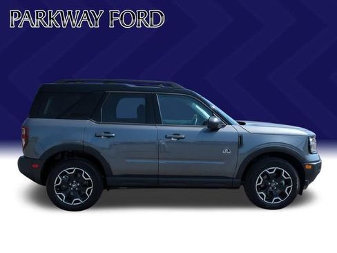 Used 2025 Ford Bronco Sport Outer Banks AWD/4WD image 6