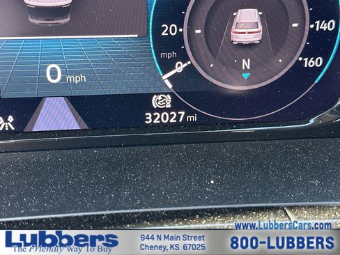 Used 2025 Volkswagen Atlas SE image 15