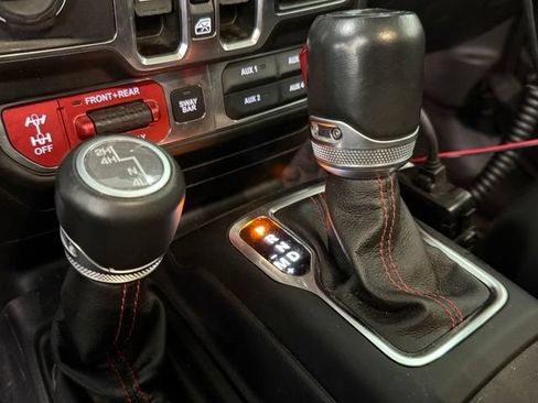 Used 2020 Jeep Wrangler Unlimited Rubicon AWD/4WD image 23