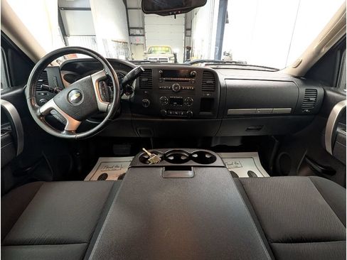 Used 2013 Chevrolet Silverado 2500 LT w/ Interior Plus Package AWD/4WD image 9