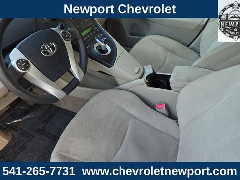 Used 2010 Toyota Prius Two image 11