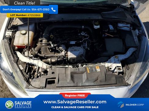 Used 2018 Ford Focus SE w/ SE Appearance Package image 15